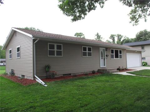 1005 6th St SW, Willmar, MN 56201 photo 1