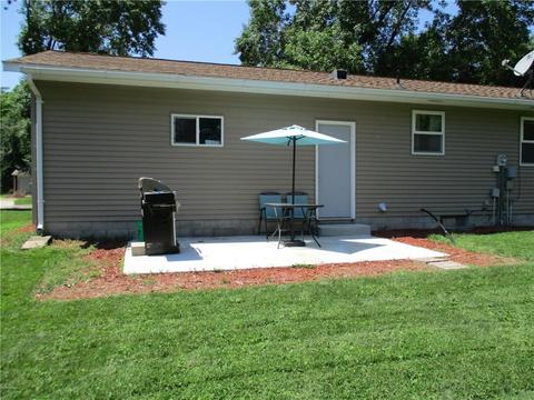 1005 6th St SW, Willmar, MN 56201 photo 5