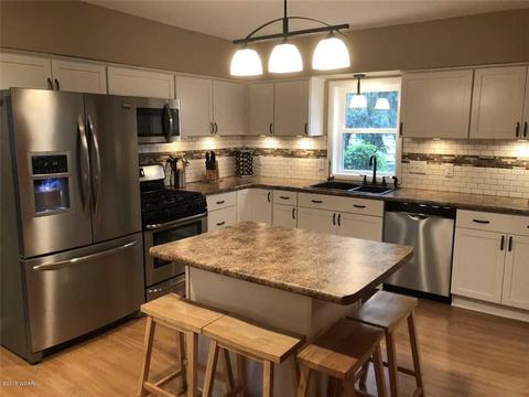 204 N A St, Marshall, MN 56258 photo 8