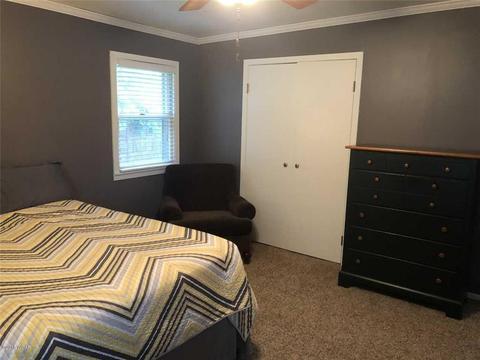 204 N A St, Marshall, MN 56258 photo 4