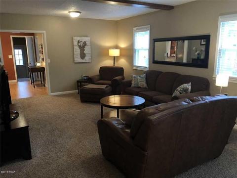204 N A St, Marshall, MN 56258 photo 2