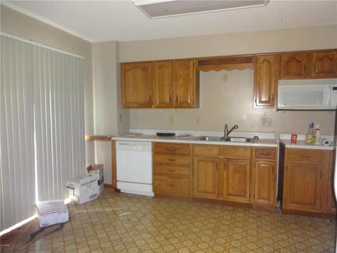 102 S Brook St, Hendricks, MN 56136 photo 8