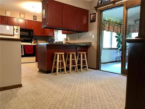 716 Olena Ave SE, Willmar, MN 56201 photo 4
