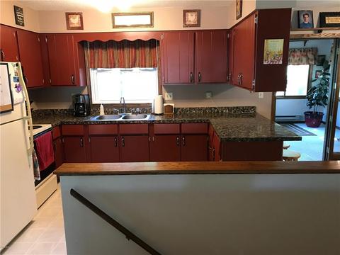716 Olena Ave SE, Willmar, MN 56201 photo 3