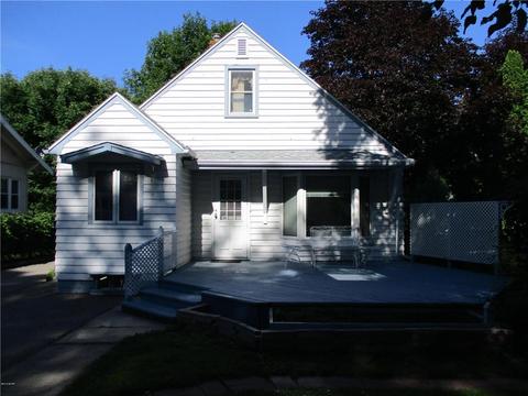 627 Ann St SE, Willmar, MN 56201 photo 3