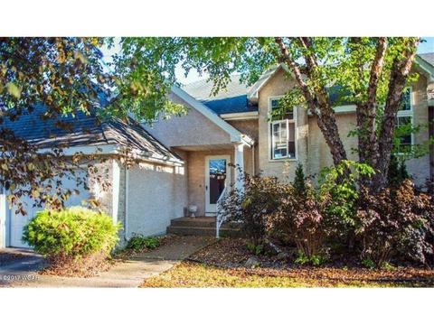 2215 10 Ave SE, Willmar, MN 56201 photo 1