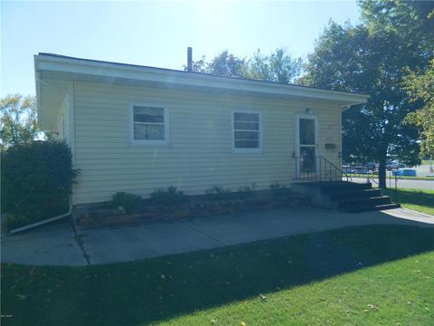 1745 Maple Ave, Benson, MN 56215 photo 2