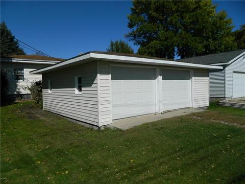 1745 Maple Ave, Benson, MN 56215 photo 5