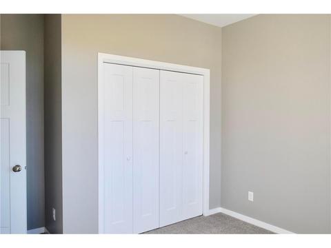 301 Brussels Ct, Marshall, MN 56258 photo 8