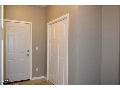 301 Brussels Ct, Marshall, MN 56258 photo 6