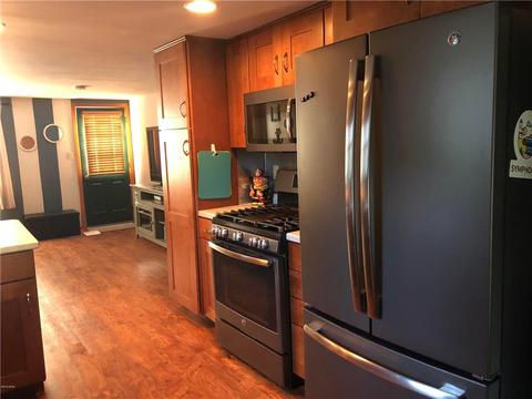 505 S 2nd St, Marshall, MN 56258 photo 4