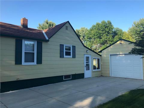 505 S 2nd St, Marshall, MN 56258 photo 18