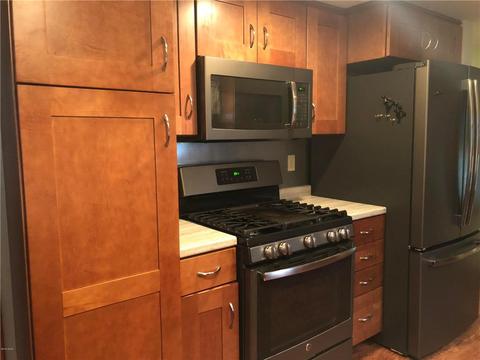 505 S 2nd St, Marshall, MN 56258 photo 7
