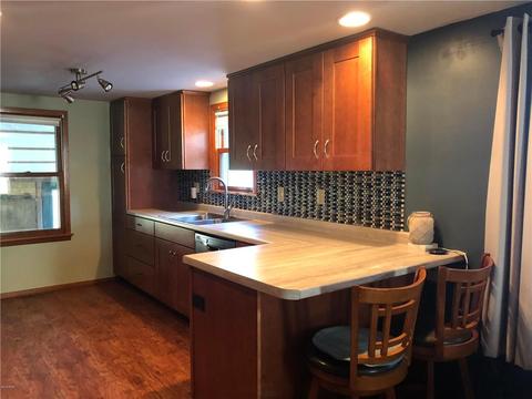 505 S 2nd St, Marshall, MN 56258 photo 3