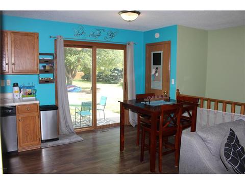 804 N Bruce St, Marshall, MN 56258 photo 4