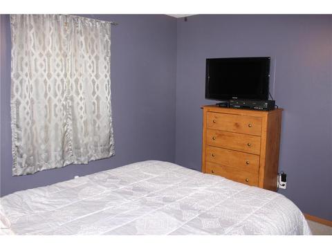 804 N Bruce St, Marshall, MN 56258 photo 10