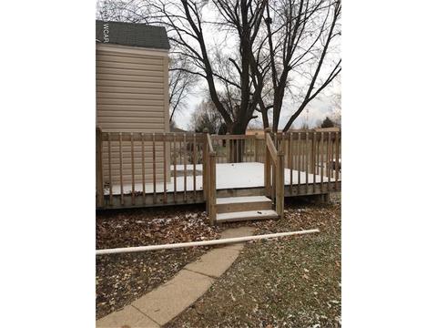 402 14th St SE, Willmar, MN 56201 photo 2