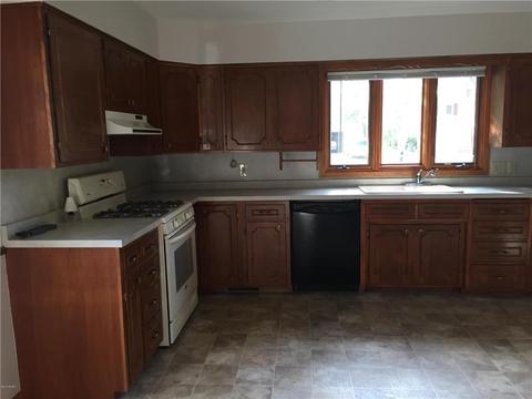 815 16th St SW, Willmar, MN 56201 photo 5