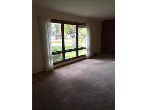 815 16th St SW, Willmar, MN 56201 photo 9