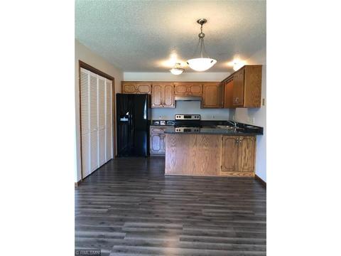 708 Ridge Dr SE, Saint Michael, MN 55376 photo 2