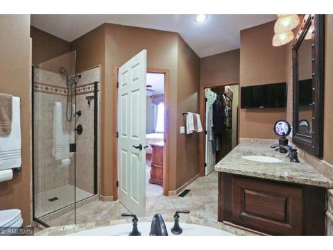 3784 Burgundy Dr, Eagan, MN 55122 photo 13