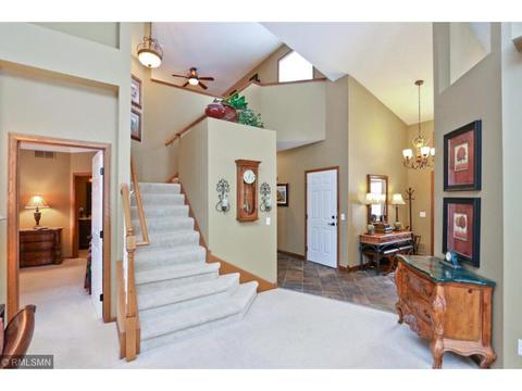 3784 Burgundy Dr, Eagan, MN 55122 photo 7