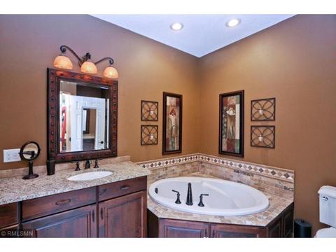 3784 Burgundy Dr, Eagan, MN 55122 photo 12