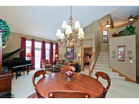 3784 Burgundy Dr, Eagan, MN 55122 photo 8