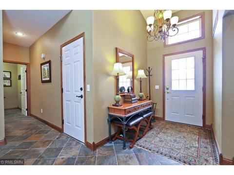 3784 Burgundy Dr, Eagan, MN 55122 photo 6