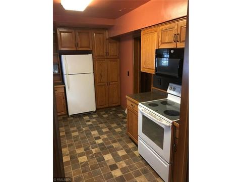 220 2nd St E, Morgan, MN 56266 photo 3