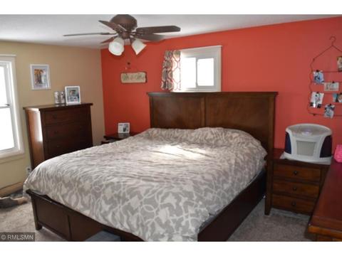 118 27th Ave N, Saint Cloud, MN 56303 photo 4