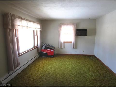 180 1st Ave NE, Elgin, MN 55932 photo 3