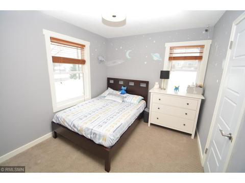3910 Blackhawk Rd, Eagan, MN 55122 photo 10