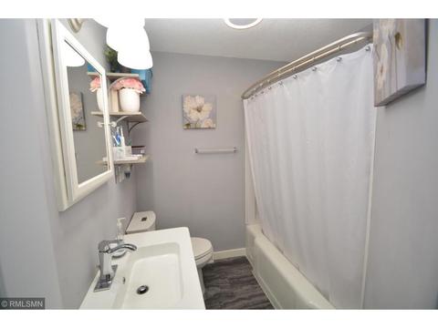3910 Blackhawk Rd, Eagan, MN 55122 photo 15