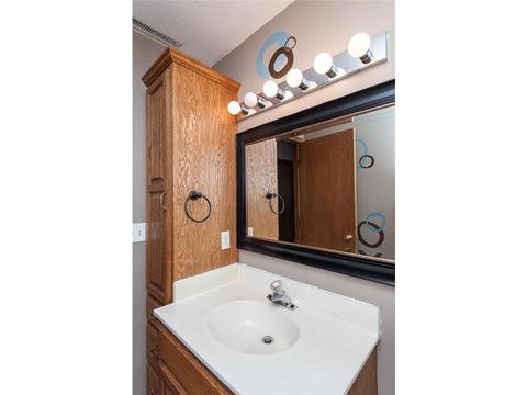340 7th St SW, Plainview, MN 55964 photo 25