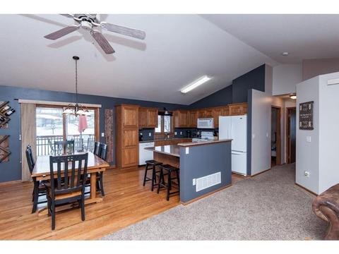 340 7th St SW, Plainview, MN 55964 photo 10