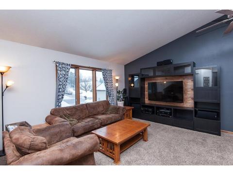 340 7th St SW, Plainview, MN 55964 photo 8