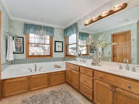 1516 Pinetree Trl, Eagan, MN 55122 photo 19