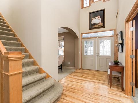 1516 Pinetree Trl, Eagan, MN 55122 photo 2