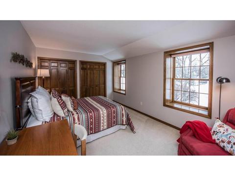 5501 River Bluff Dr, Bloomington, MN 55437 photo 14