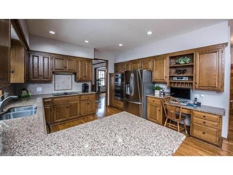 5501 River Bluff Dr, Bloomington, MN 55437 photo 5