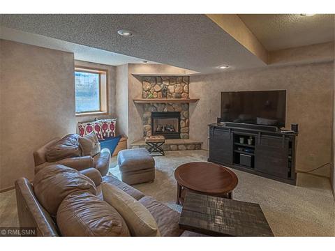 2420 Field Ct, Saint Cloud, MN 56301 photo 17