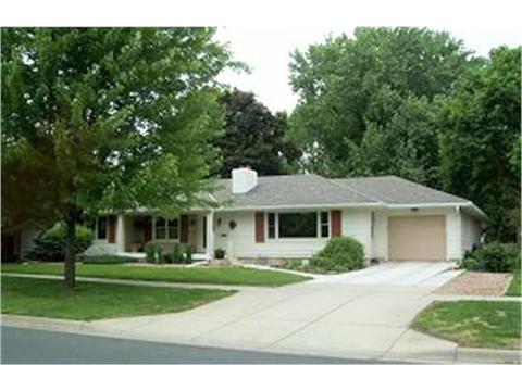 811 5th St E, Northfield, MN 55057 photo 2
