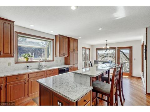 1640 Blackhawk Hills Rd, Eagan, MN 55122 photo 14