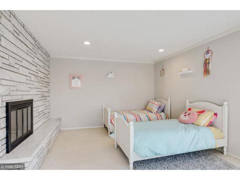 1640 Blackhawk Hills Rd, Eagan, MN 55122 photo 32