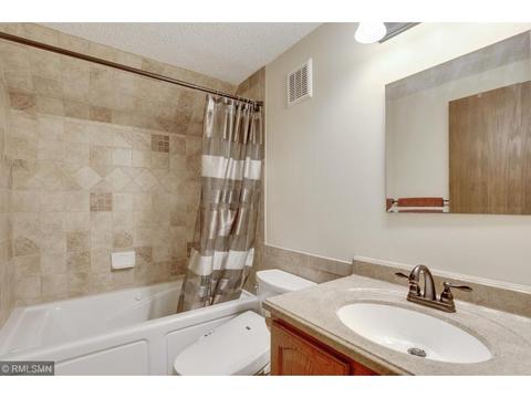 1640 Blackhawk Hills Rd, Eagan, MN 55122 photo 37