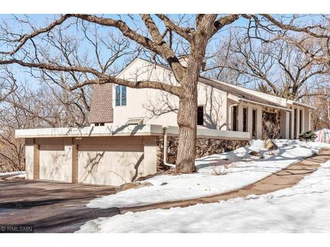 1640 Blackhawk Hills Rd, Eagan, MN 55122 photo 1