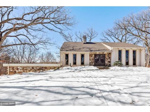 1640 Blackhawk Hills Rd, Eagan, MN 55122 photo 3