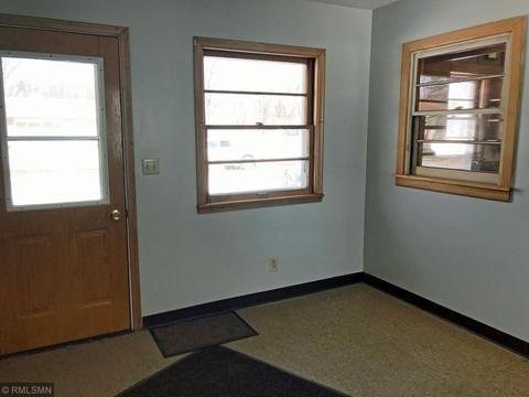 800 Brian St, Marshall, MN 56258 photo 11