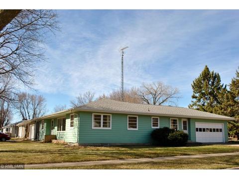 800 Brian St, Marshall, MN 56258 photo 16